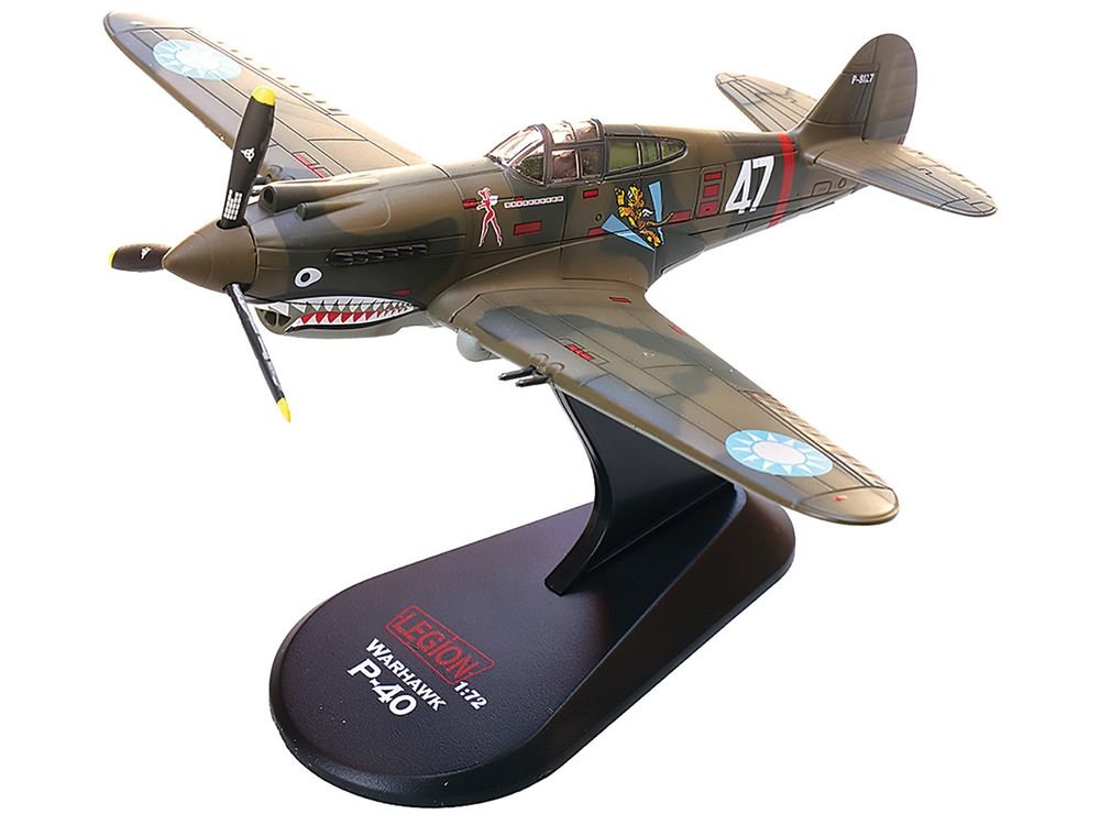 Curtiss P-40B/C Warhawk Fighter Aircraft "White 47 Robert T. Smith 3rd Squadron Hell's Angels Chinese Air Force Burma" (1942) 1st American Volunteer Group 1/72 Diecast Model Airplane by Legion view 5