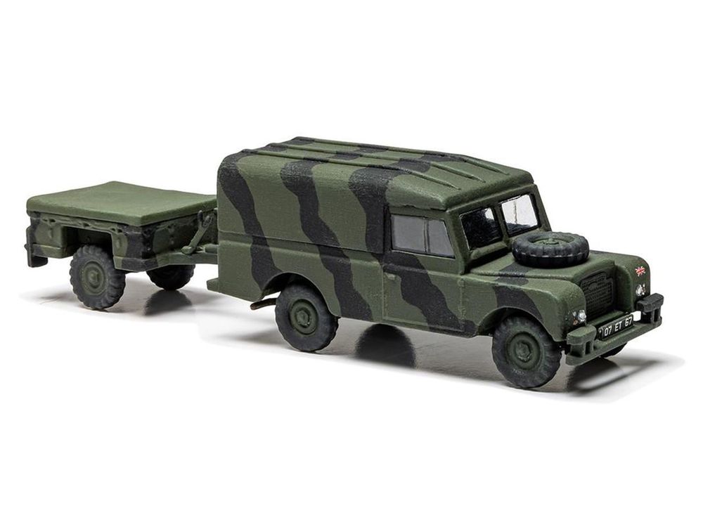 Level 2 Model Kit Land Rover LWB (Hard Top) Truck and Trailer with 2 Scheme Options 1/76 Scale Plastic Model Kit by Airfix view 2