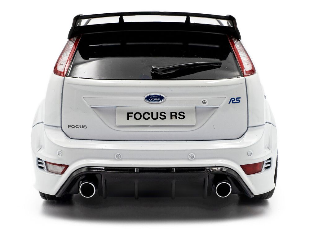 2009 Ford Focus RS MK2 Frozen White 1/18 Diecast Model Car by Solido view 5