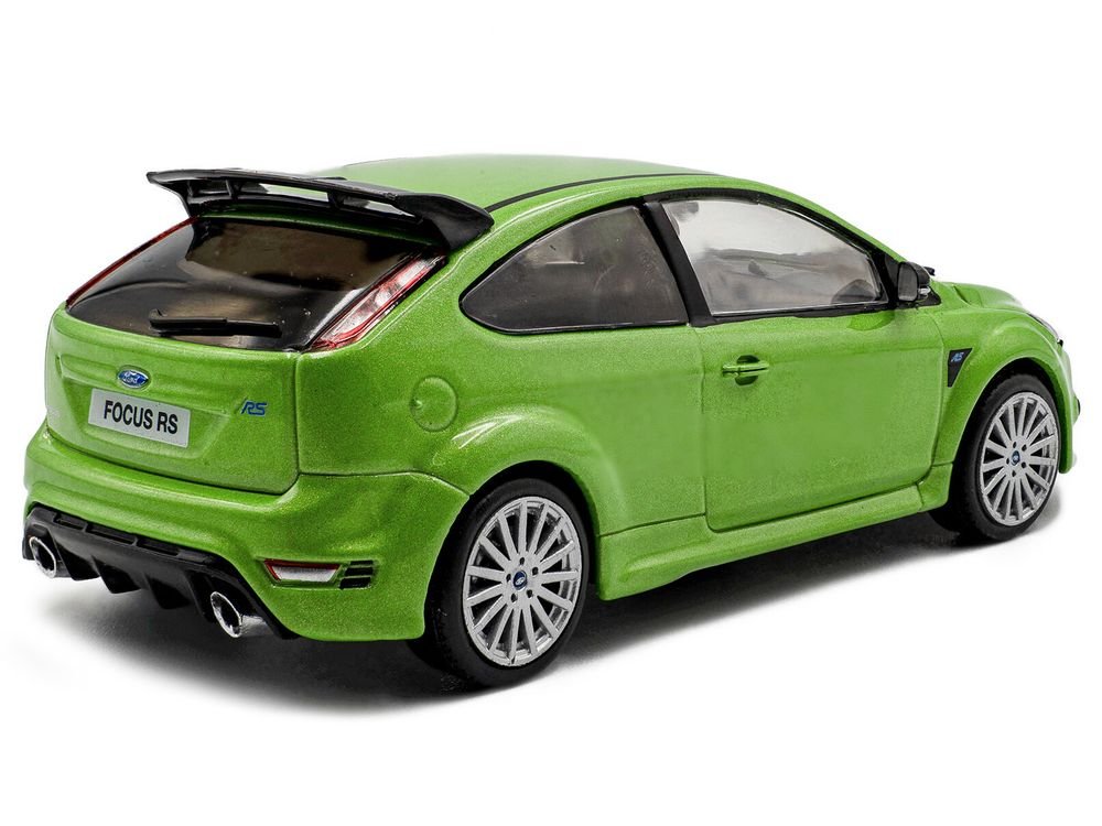 2010 Ford Focus MKII RS Ultimate Green Metallic 1/43 Diecast Model Car by Solido view 3