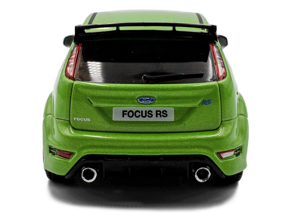 2010 Ford Focus MKII RS Ultimate Green Metallic 1/43 Diecast Model Car by Solido view 4
