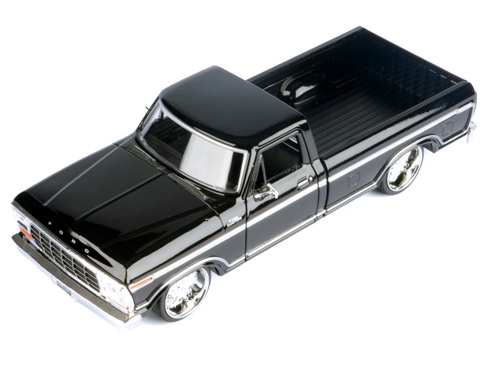 1979 Ford F-150 Custom Pickup Truck Black "Maxx Design" Series 1/24 Diecast Model Car by Motormax view 3