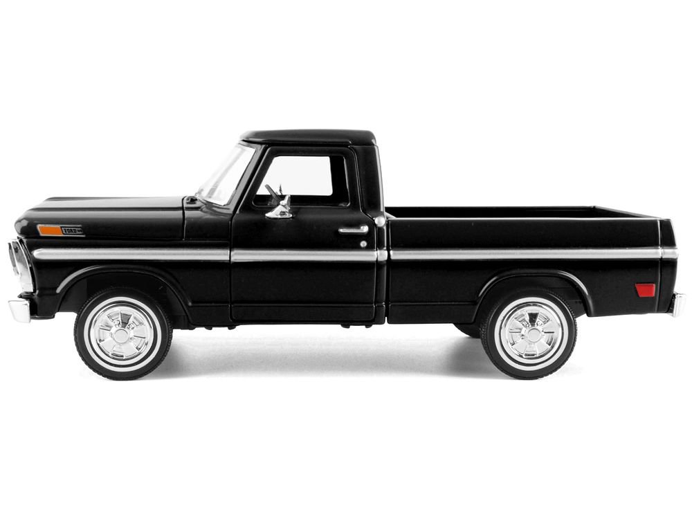 1972 Ford F-100 Pickup Truck Black "Timeless Legends" Series 1/24 Diecast Model Car by Motormax view 3