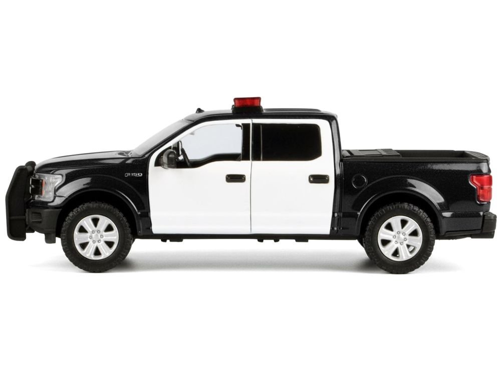 2019 Ford F-150 Lariat Crew Cab Pickup Truck Black and White with Flashing Light Bar and Front and Rear Lights and Sounds 1/24-1/27 Diecast Model Car by Motormax view 3