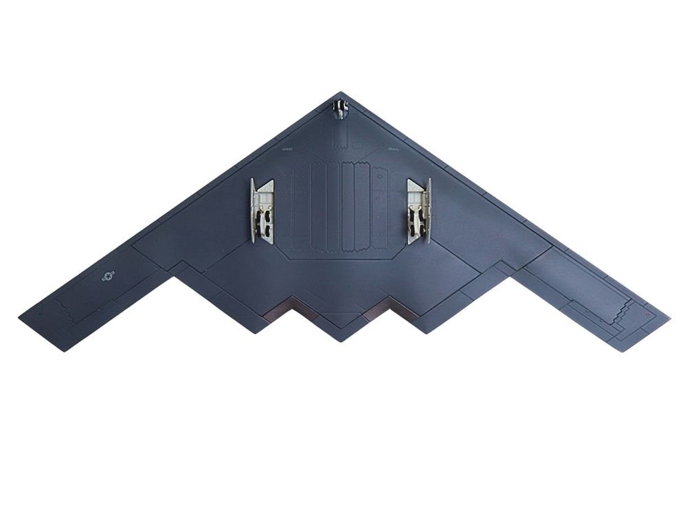 Northrop Grumman B-2A Spirit Stealth Bomber Aircraft "Spirit of Arizona 393rd Bomb Squadron 'Tigers' 509th Bomb Wing Whiteman Air Force Base" United States Air Force 1/200 Diecast Model by Herpa view 4