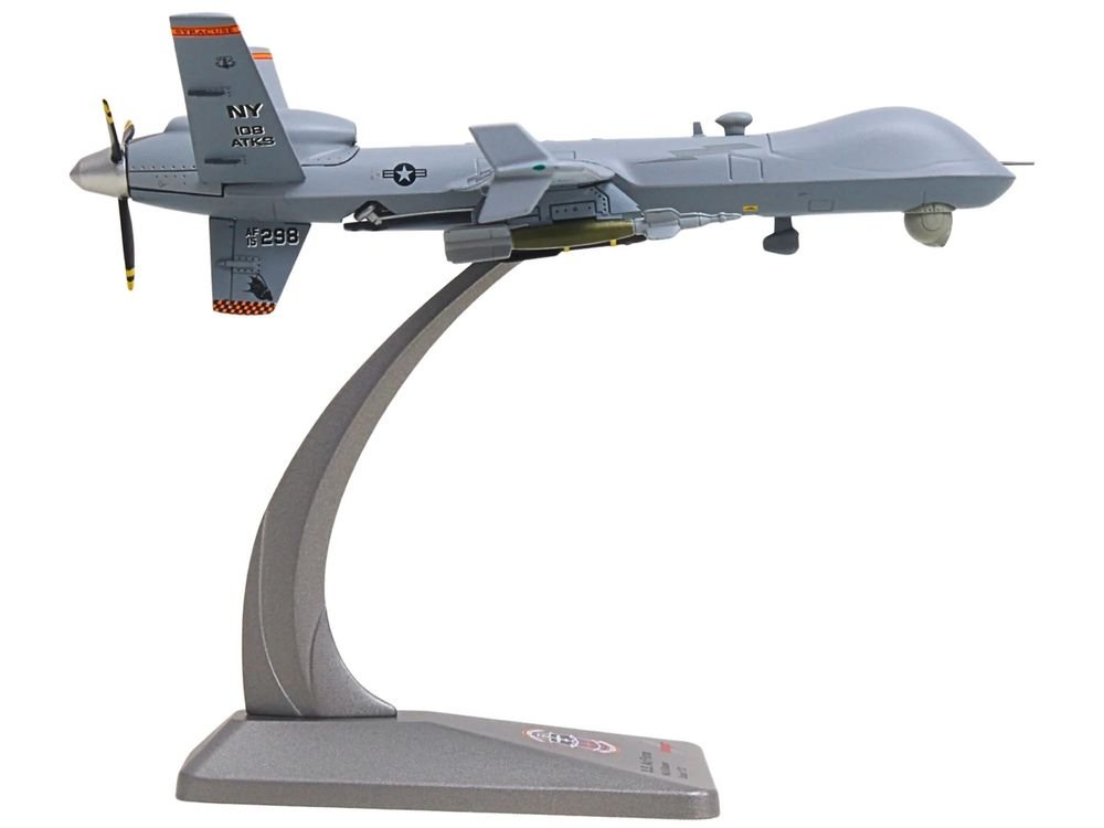 General Atomics MQ-9A Reaper Block 5 UAV "New York Air National Guard 108th Attack Squadron Hancock Field Air National Guard Base" United States Air Force "Military" Series 1/72 Diecast Model by Herpa view 2