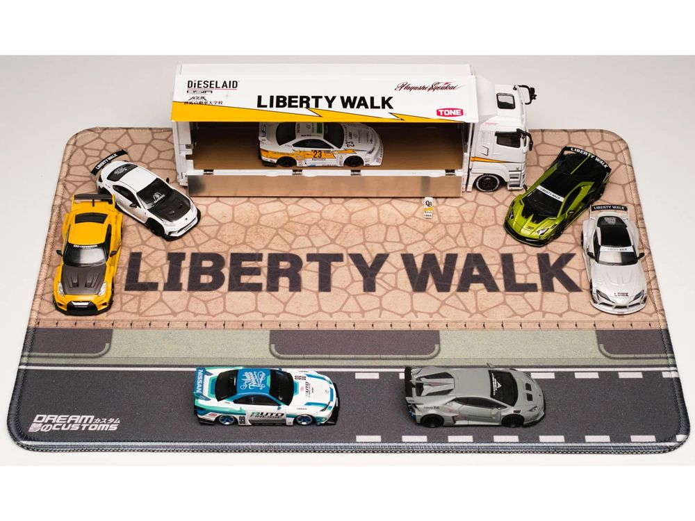 Desktop Display Mat "Liberty Walk" by Dream Customs view 3