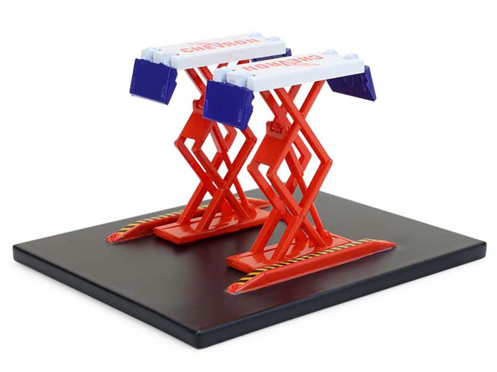 Automotive Double Scissor Lift "Chevron" White and Red "Double Scissor Lifts" Series 2 1/64 Diecast Model by Greenlight view 2