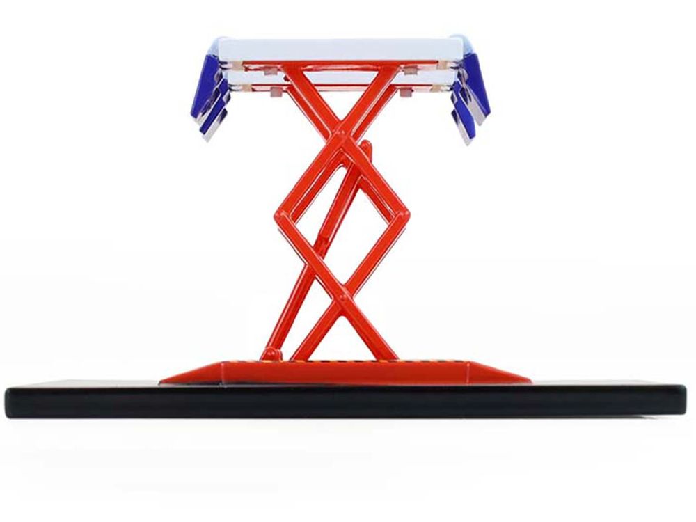 Automotive Double Scissor Lift "Chevron" White and Red "Double Scissor Lifts" Series 2 1/64 Diecast Model by Greenlight view 3