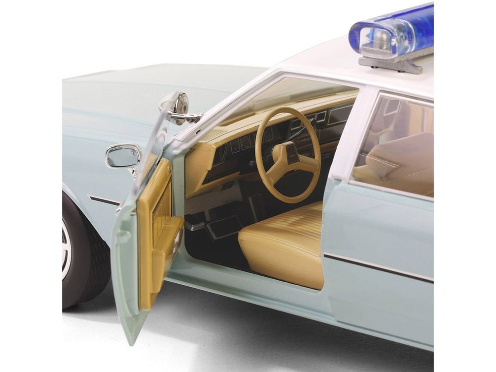 1987 Chevrolet Caprice 9C1 "US Border Patrol" Light Green with White Top "Artisan Collection" 1/18 Diecast Model Car by Greenlight view 2