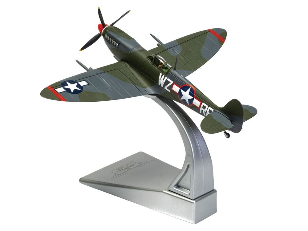 Supermarine Spitfire MkIXC Fighter Aircraft "Porky II Lt Robert Connor 309th Fighter Squadron 31st Fighter Group" (1943) United States Army Air Forces "The Aviation Archive" Series 1/72 Diecast Model by Corgi view 5
