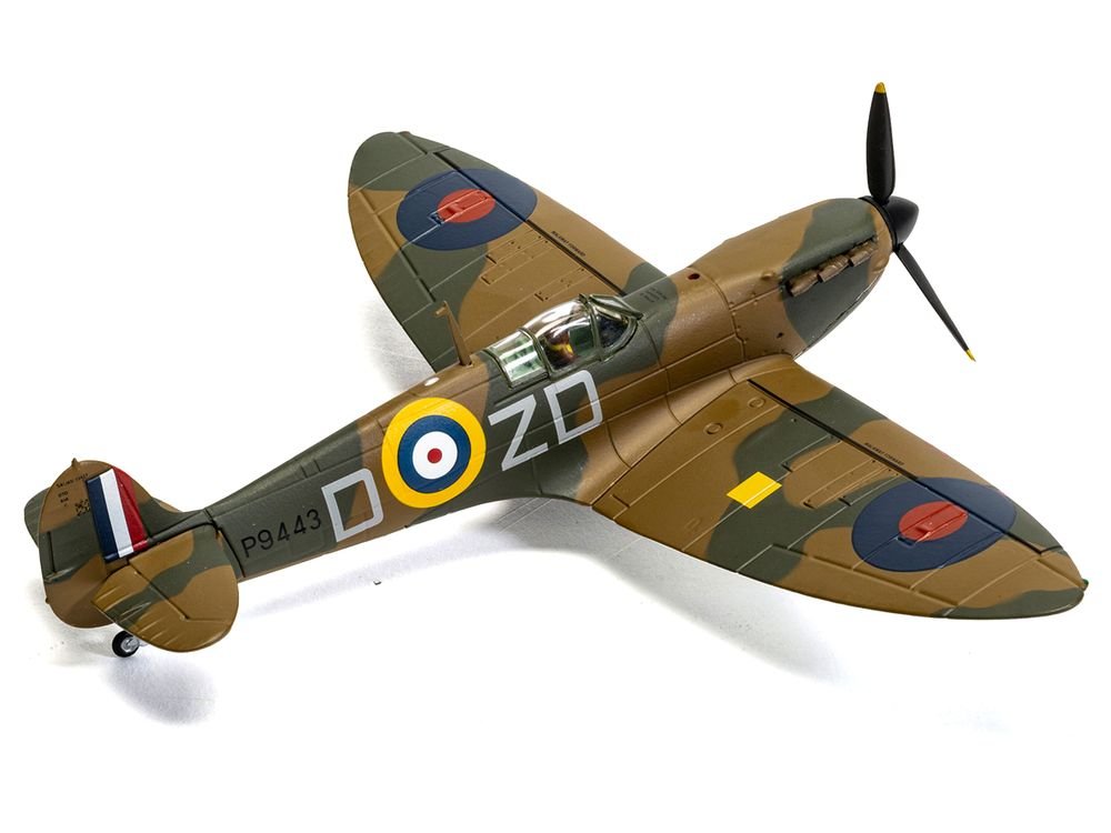 Supermarine Spitfire MkI Fighter Aircraft "P9443 ZD-D Flight Lieutenant Douglas Bader No. 222 Squadron Battle of Britain" (1940) Royal Air Force "The Aviation Archive" Series 1/72 Diecast Model by Corgi view 2