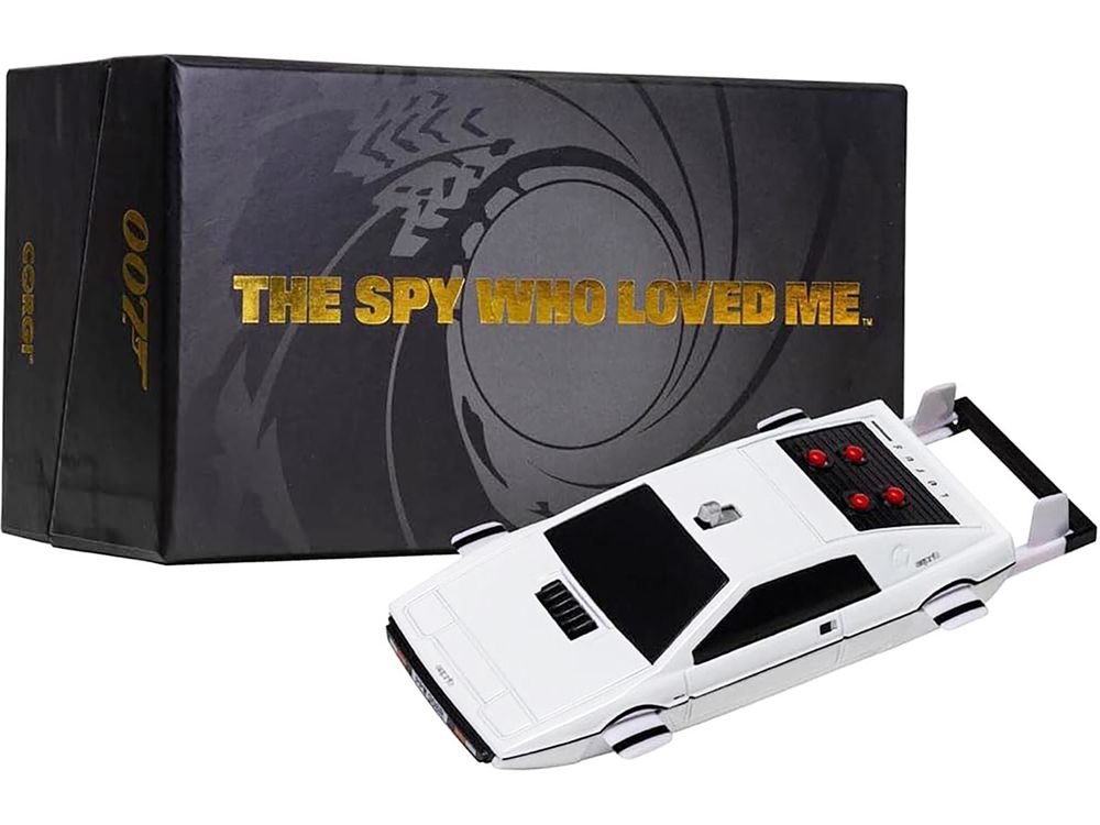 Lotus Esprit S1 Submarine White James Bond 007 "The Spy Who Loved Me" (1977) Movie Diecast Model Car by Corgi view 4