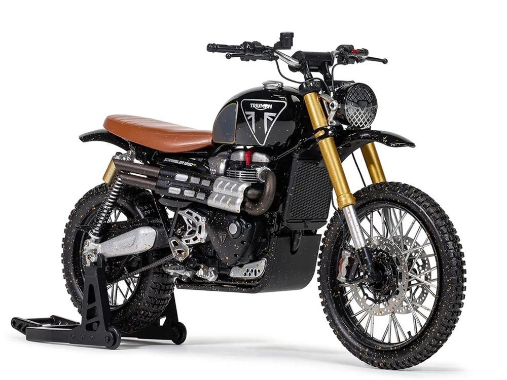 Triumph Scrambler 1200 XE Motorcycle Black (Dirty Version) James Bond 007 "No Time to Die" (2021) Movie Diecast Model Car by Corgi view 4