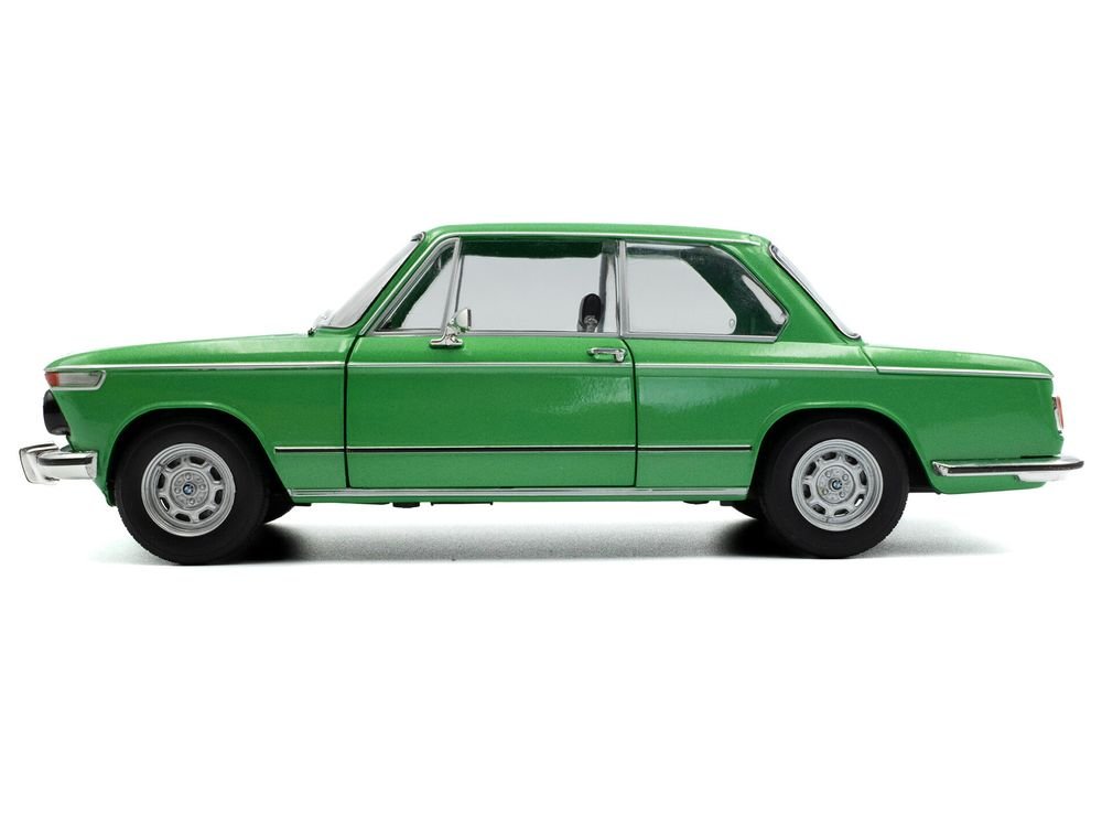 1971 BMW 1602 Taiga Green Metallic 1/18 Diecast Model Car by Solido view 3
