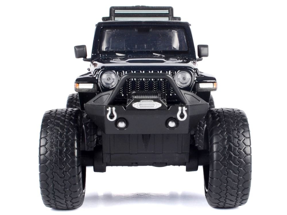 2021 Jeep Gladiator Rubicon Off-Road Pickup Truck Black with Matt Black Top "Off Road" Series 1/24-1/27 Diecast Model Car by Motormax view 4