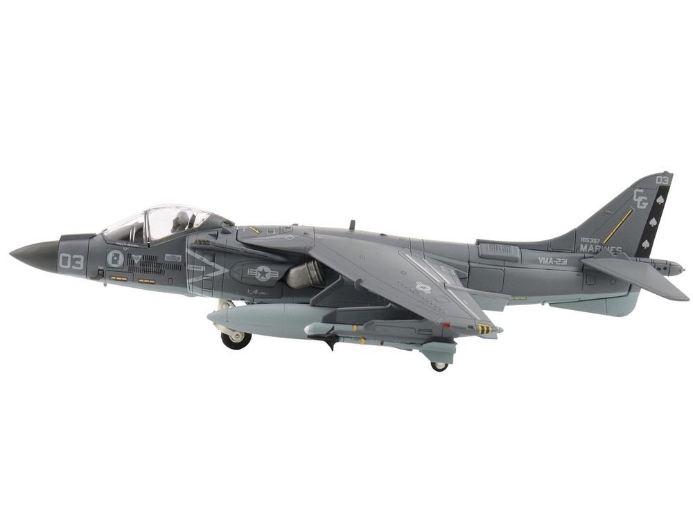 McDonnell Douglas AV-8B Plus Harrier II Aircraft "165357 VMA-231 Ace of Spades Operation Inherent Resolve USCENTCOM" (2017) United States Marine Corps "Air Power Series" 1/72 Diecast Model by Hobby Master view 2
