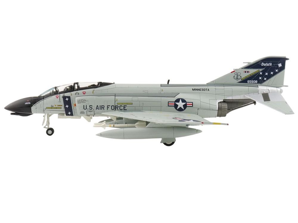 McDonnell Douglas F-4D Phantom II Fighter-Bomber Aircraft "65608 148th Fighter-Interceptor Group Minnesota Air National Guard Duluth International Airport" (1984) United States Air Force "Air Power Series" 1/72 Diecast Model by Hobby Master view 2