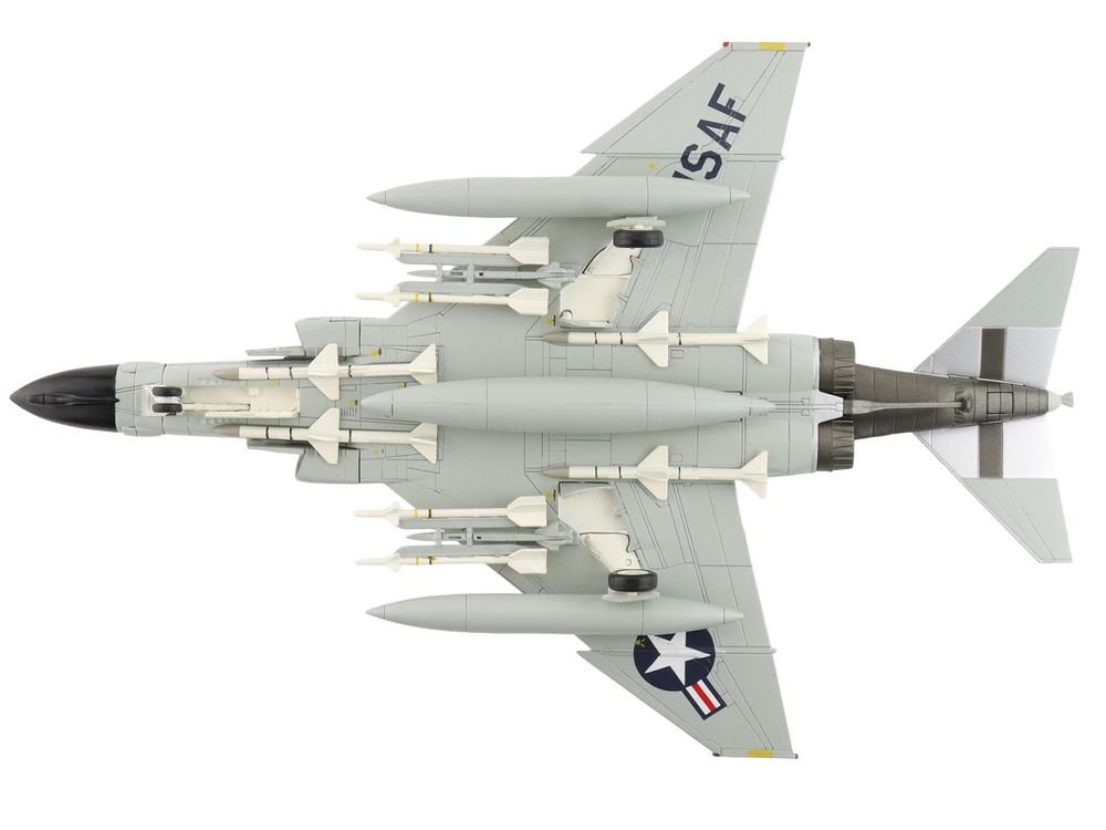 McDonnell Douglas F-4D Phantom II Fighter-Bomber Aircraft "65608 148th Fighter-Interceptor Group Minnesota Air National Guard Duluth International Airport" (1984) United States Air Force "Air Power Series" 1/72 Diecast Model by Hobby Master view 5