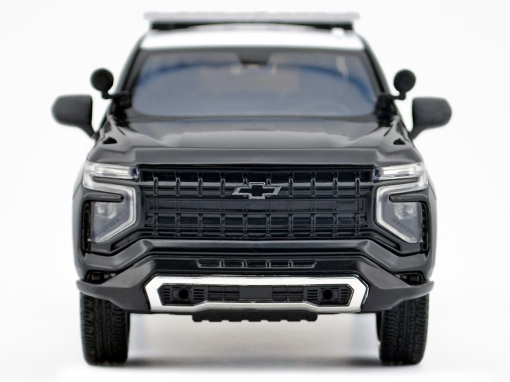 2025 Chevrolet Tahoe Police Pursuit Vehicle "Los Angeles Police Department (LAPD)" Black and White "Law Enforcement and Public Service" Series 1/24 Diecast Model Car by Motormax view 3