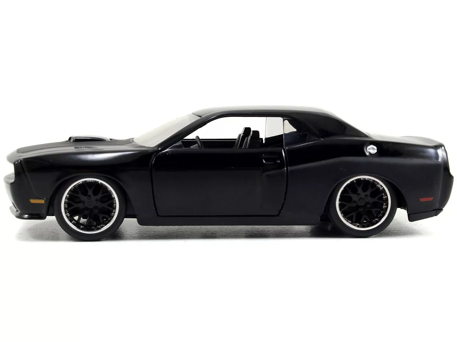 Dom's Dodge Challenger SRT8 Black "Fast & Furious" Movie 1/32 Diecast Model Car by Jada view 2