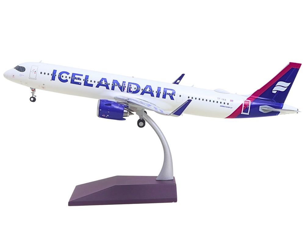 Airbus A321neo Commercial Aircraft "Icelandair" (TF-IAA) White with Blue and Pink Tail "Gemini 200" Series 1/200 Diecast Model by GeminiJets view 2