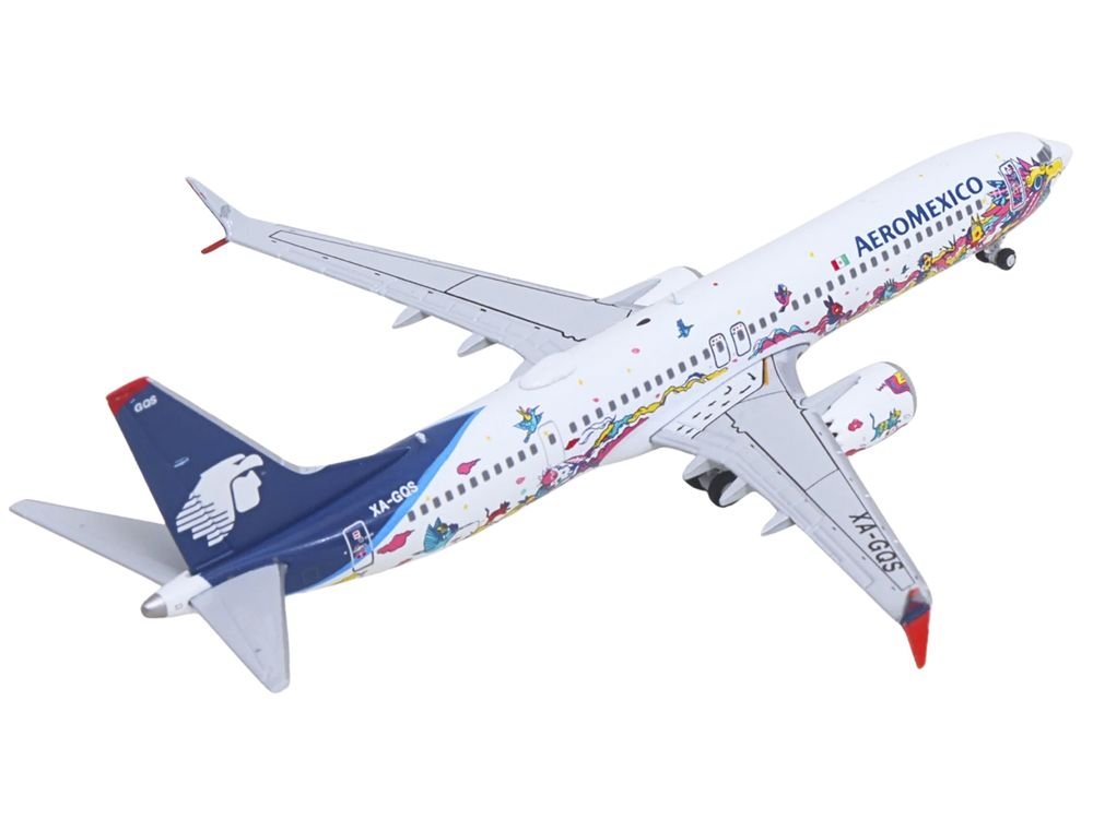 Boeing 737 MAX 9 Commercial Aircraft "Aeromexico - Kukulcan" (XA-GQS) White with Graphics and Blue Tail 1/400 Diecast Model by GeminiJets view 5