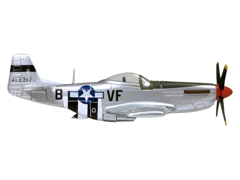 North American P-51D Mustang Fighter Aircraft "Captain Donald Emerson 336th Fighter Squadron 4th Fighter Group 8th AF Debden England" (1944) United States Army Air Forces "Oxford Aviation" Series 1/72 Diecast Model Airplane by Oxford Diecast view 3