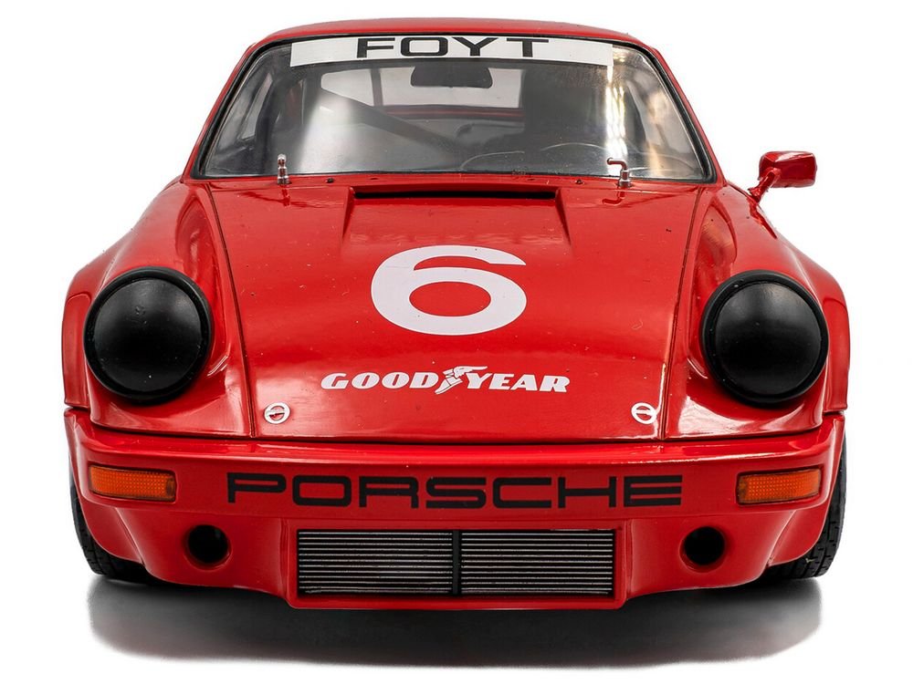 Porsche 911 IROC #6 A.J. Foyt "International Race of Champions" (1974) 1/18 Diecast Model Car by Solido view 5