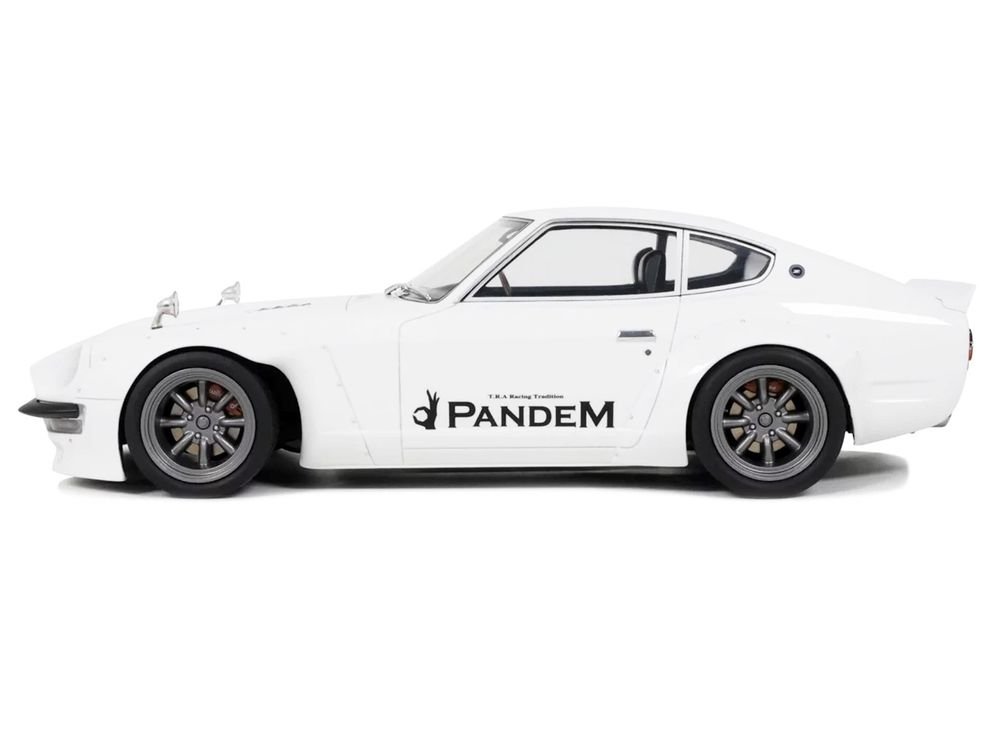 2015 Nissan PANDEM Fairlady Z RHD (Right Hand Drive) White Limited Edition to 2000 pieces Worldwide 1/18 Model Car by Otto Mobile view 4