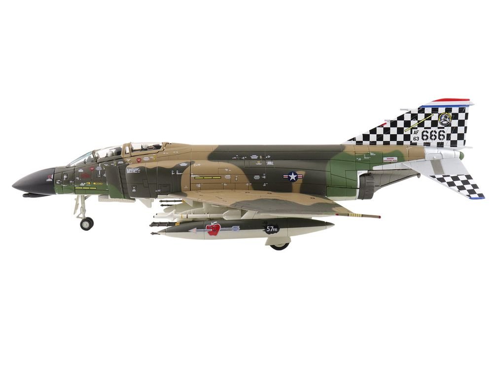 McDonnell Douglas F-4C Phantom II Fighter-Bomber Aircraft "63-7666 William Tell 57th FIS Keflavik Airport Iceland" (1977) United States Air Force "Air Power Series" 1/72 Diecast Model by Hobby Master view 2