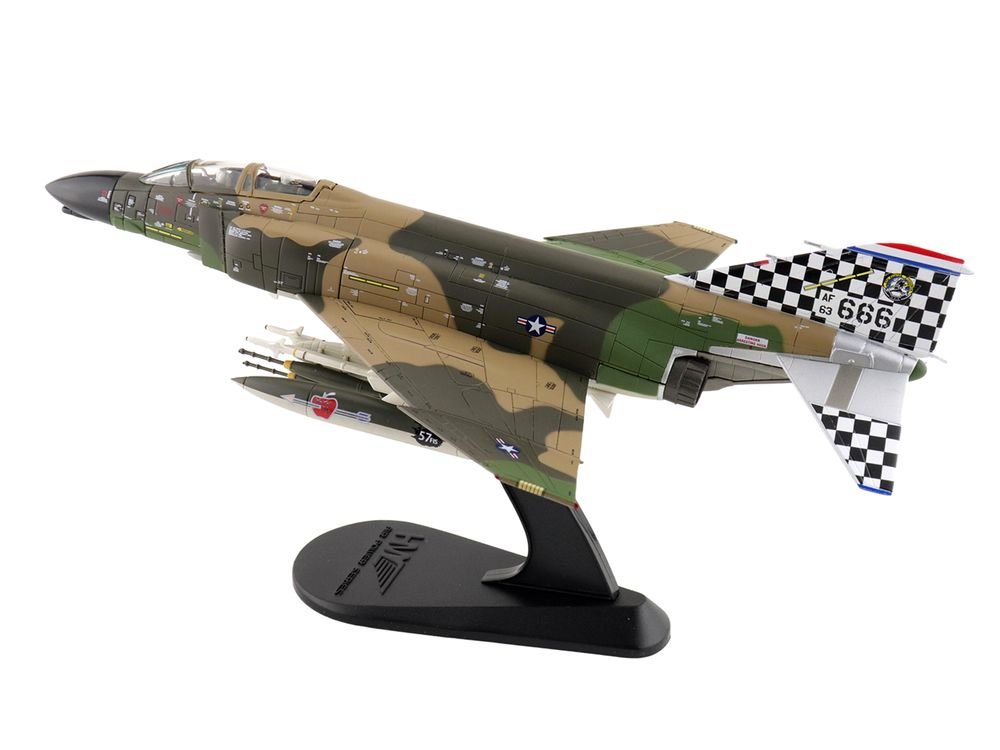 McDonnell Douglas F-4C Phantom II Fighter-Bomber Aircraft "63-7666 William Tell 57th FIS Keflavik Airport Iceland" (1977) United States Air Force "Air Power Series" 1/72 Diecast Model by Hobby Master view 5