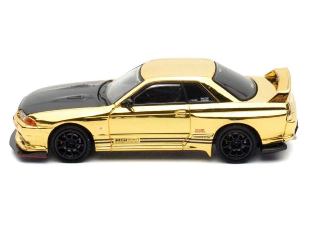 Nissan Skyline GT-R (R32) "Top Secret" RHD (Right Hand Drive) Chrome Gold with Carbon Hood "The Model Car Show Malaysia 2025 Event Edition" 1/64 Diecast Model Car by Inno Models view 3