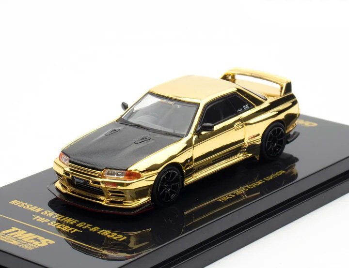 Nissan Skyline GT-R (R32) "Top Secret" RHD (Right Hand Drive) Chrome Gold with Carbon Hood "The Model Car Show Malaysia 2025 Event Edition" 1/64 Diecast Model Car by Inno Models view 5