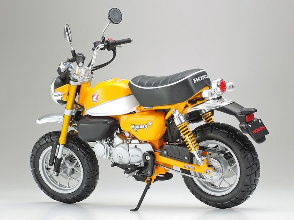 Model Kit Honda Monkey 125 Motorcycle 1/12 Scale Model by Tamiya view 3