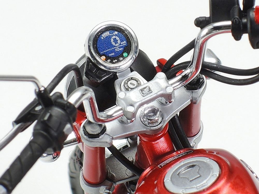 Model Kit Honda Monkey 125 Motorcycle 1/12 Scale Model by Tamiya view 4