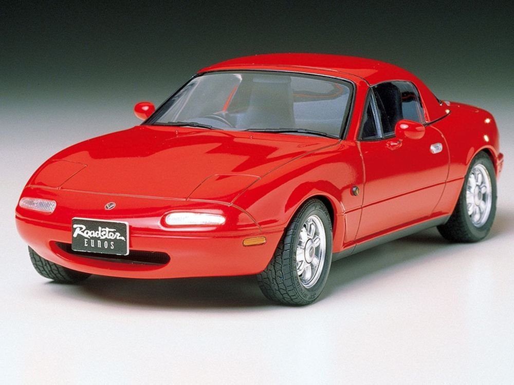 Model Kit Mazda Eunos Roadster 1/24 Scale Model by Tamiya view 2