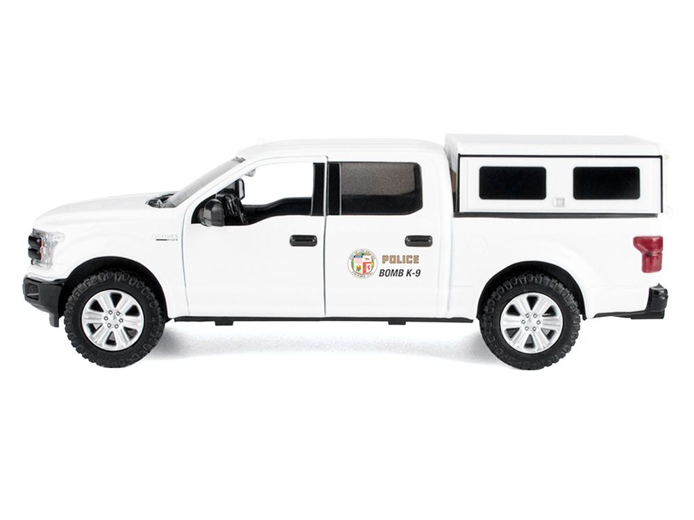 2019 Ford F-150 Lariat Crew Cab Pickup Truck "Los Angeles Police Department Bomb Squad" White "Law Enforcement and Public Service" Series 1/24-1/27 Diecast Model Car by Motormax view 2