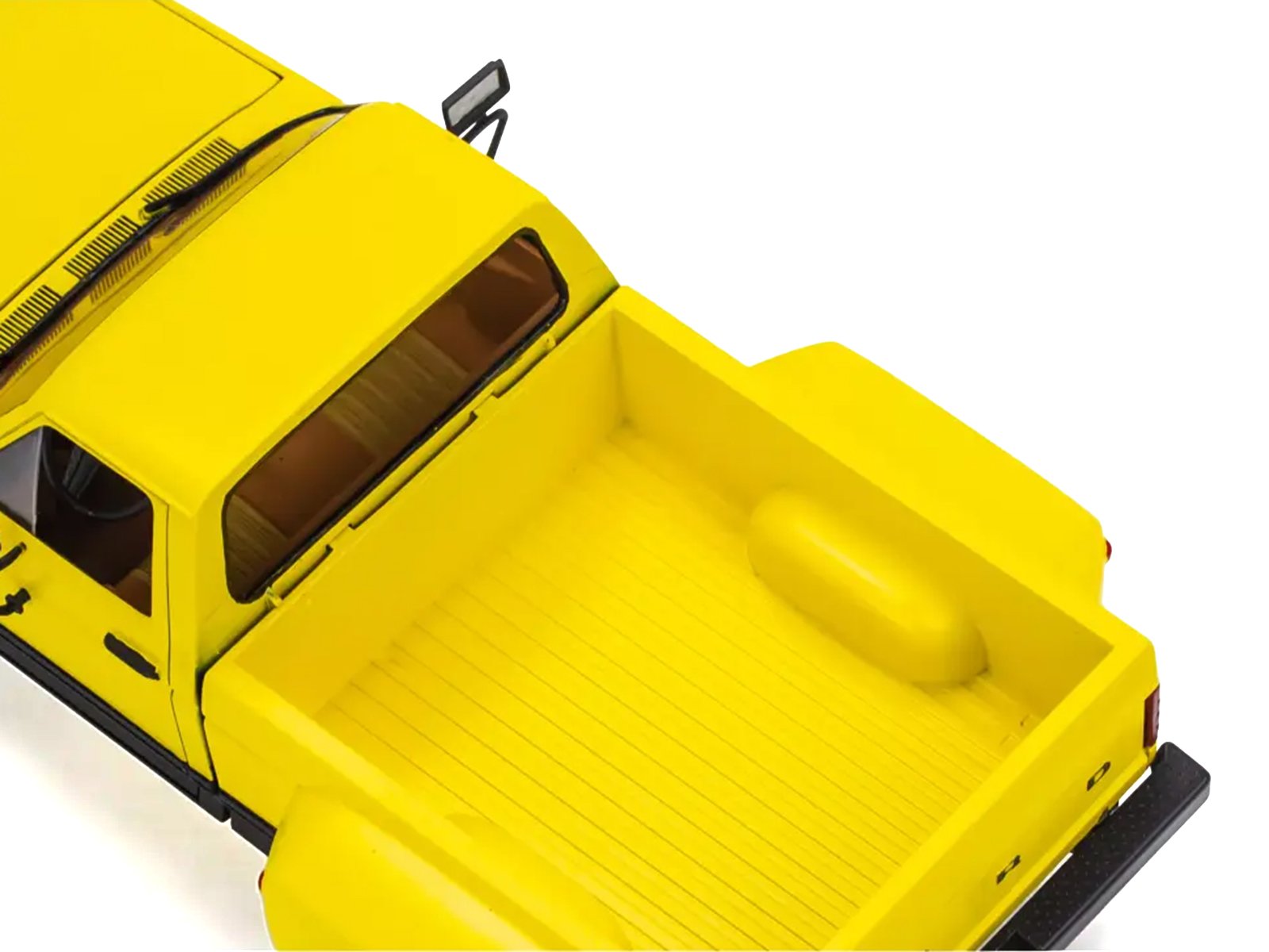 Level 3 Model Kit 1980 Ford F-150 Dually Pickup Truck 1/25 Scale Model by Revell view 4