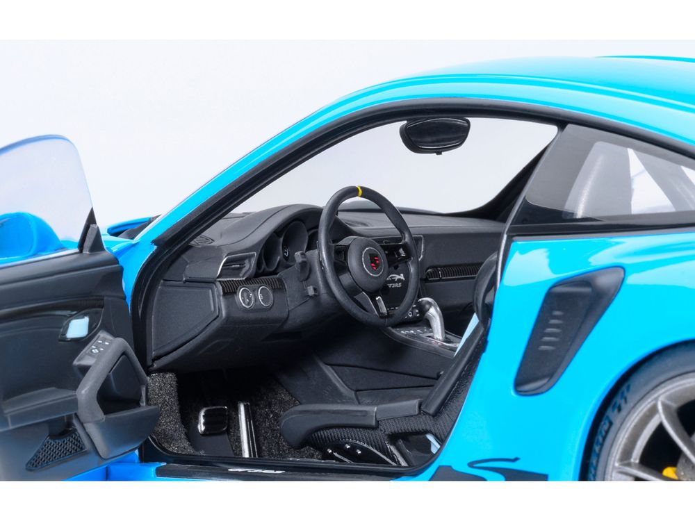 Porsche 911 (991.2) GT3 RS Riviera Blue 1/18 Model Car by Autoart view 4