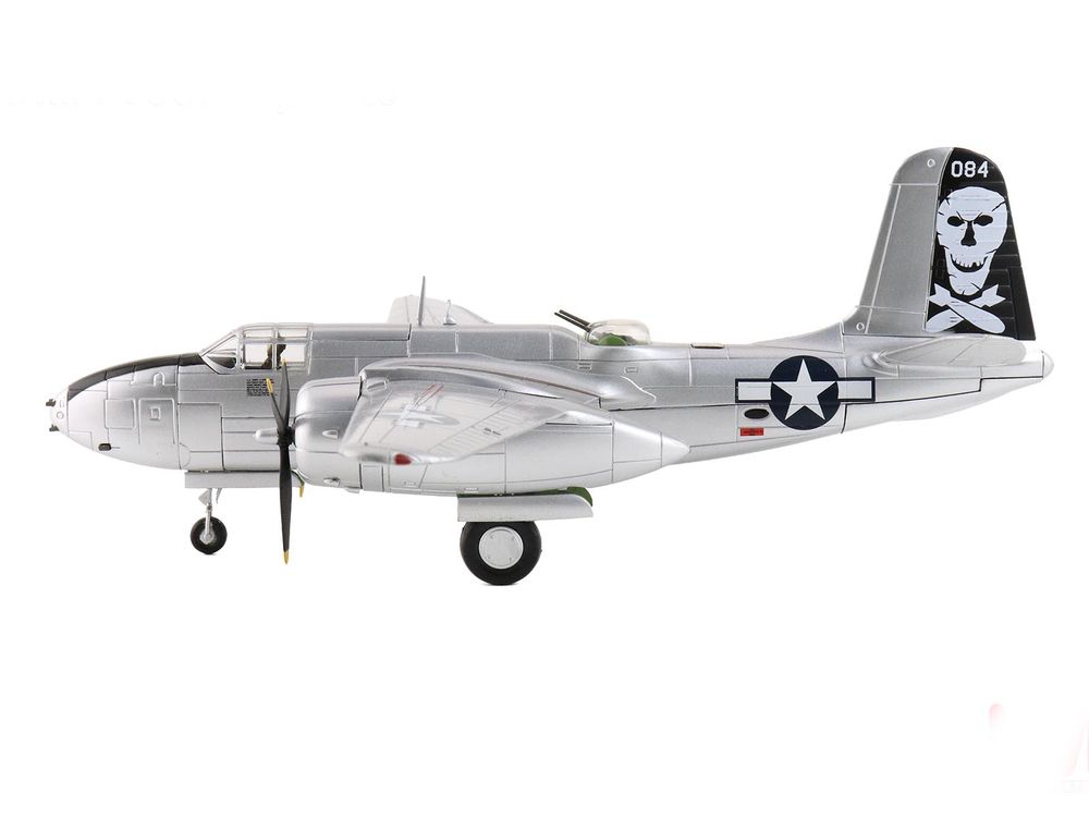 Douglas A-20G Havoc Aircraft "Little Chief 43-9521 321st BS" (1944) United States Army Air Forces "Air Power Series" 1/72 Diecast Model by Hobby Master view 2