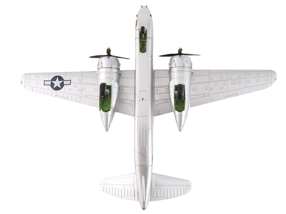 Douglas A-20G Havoc Aircraft "Little Chief 43-9521 321st BS" (1944) United States Army Air Forces "Air Power Series" 1/72 Diecast Model by Hobby Master view 5