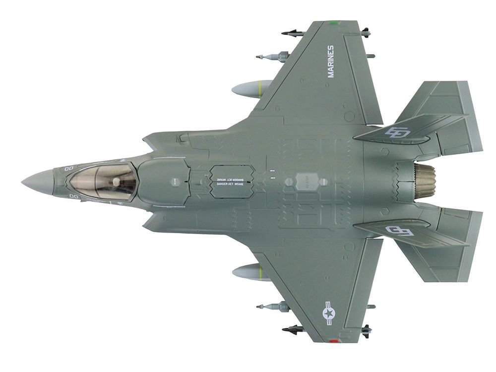Lockheed Martin F-35B Lightning II Aircraft (Beast Mode) "170533 VMFA-533 Hawks" (2025) United States Marine Corps "Air Power Series" 1/72 Diecast Model by Hobby Master view 4