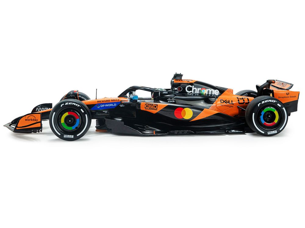 McLaren MCL39 #81 Oscar Piastri "OKX" Winner Formula One F1 "Chinese GP" (2025) "Competition" Series 1/18 Diecast Model Car by Solido view 2