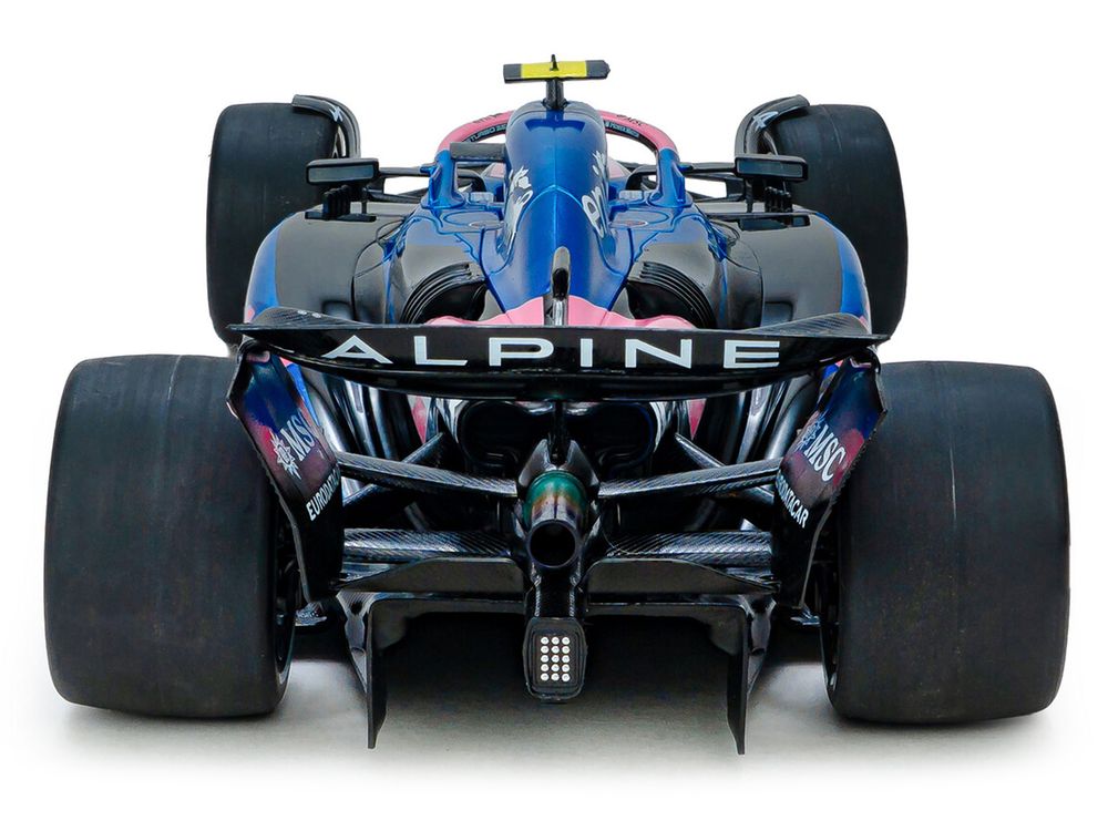 Alpine A525 #43 Franco Colapinto "BWT" Formula One F1 "Canadian GP" (2025) "Competition" Series 1/18 Diecast Model Car by Solido view 5