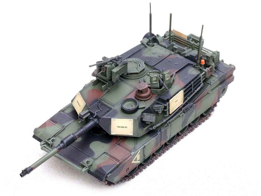 General Dynamics M1A2 SEP V2 Abrams Tank "2nd Battalion 5th Cavalry Regiment 1st Cavalry Division Germany" United States Army 1/72 Diecast Model by Panzerkampf view 5