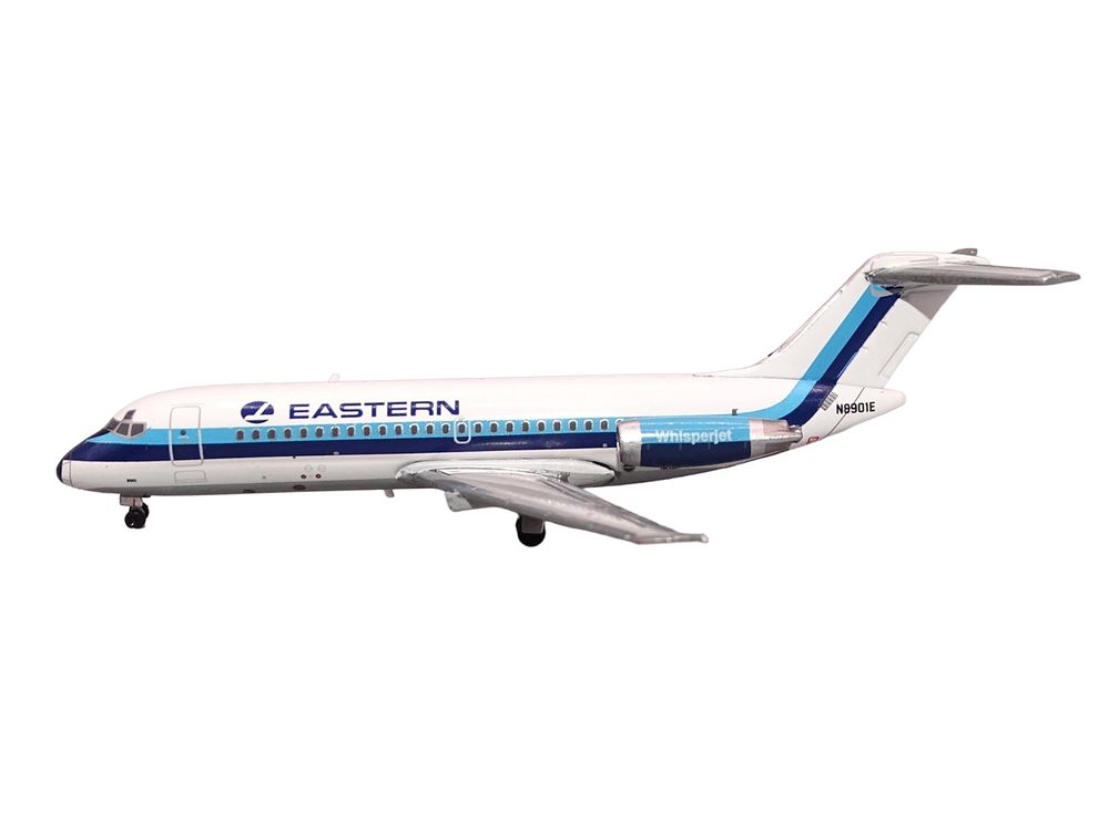 McDonnell Douglas DC-9-14 Commercial Aircraft "Eastern Air Lines" (N8901E) White with Blue Stripes 1/400 Diecast Model by V1:400 view 2