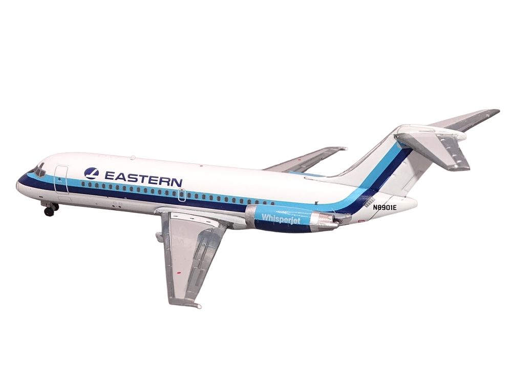 McDonnell Douglas DC-9-14 Commercial Aircraft "Eastern Air Lines" (N8901E) White with Blue Stripes 1/400 Diecast Model by V1:400 view 3