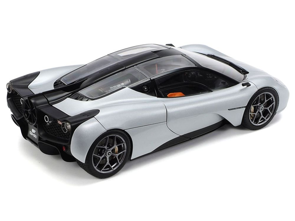 Model Kit Gordon Murray Automotive T.50 1/24 Scale Model by Tamiya view 5