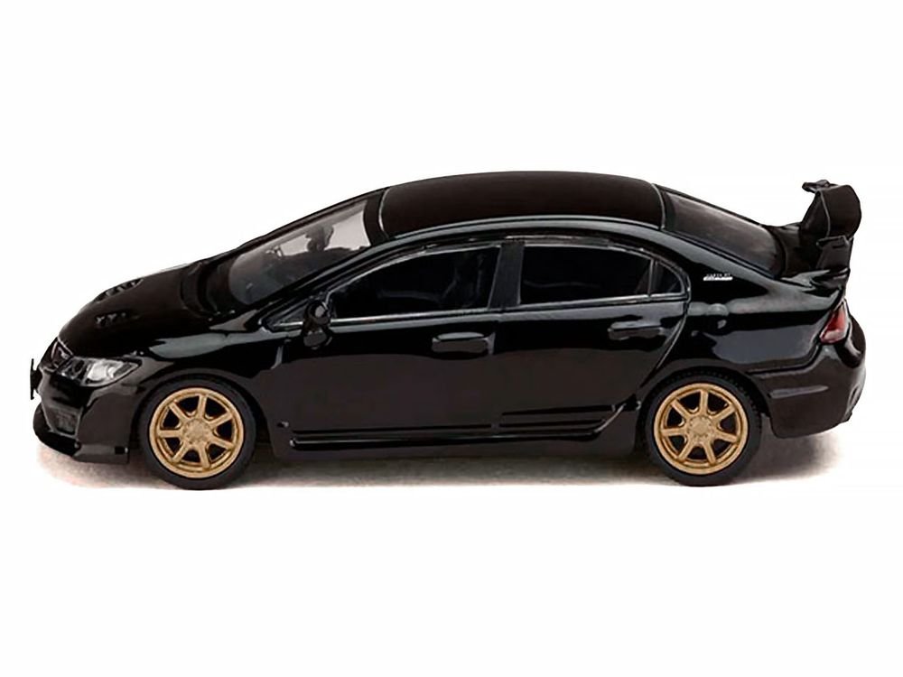 Honda Mugen Civic Type R (FD2) RHD (Right Hand Drive) Crystal Black Pearl with Gold Wheels "JDM64" Series 1/64 Diecast Model Car by Hobby Japan view 2